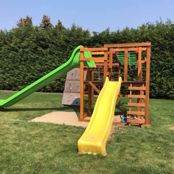 Lajháros óriás mászóka, teraszos toronnyal 3 és 4 méteres csúszdával