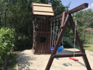 Kuckós nagy torony, mászóhálóval s hosszú rúddal